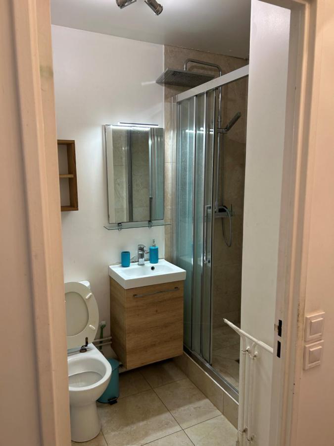Appartement Creteil Proche Metro Luaran gambar